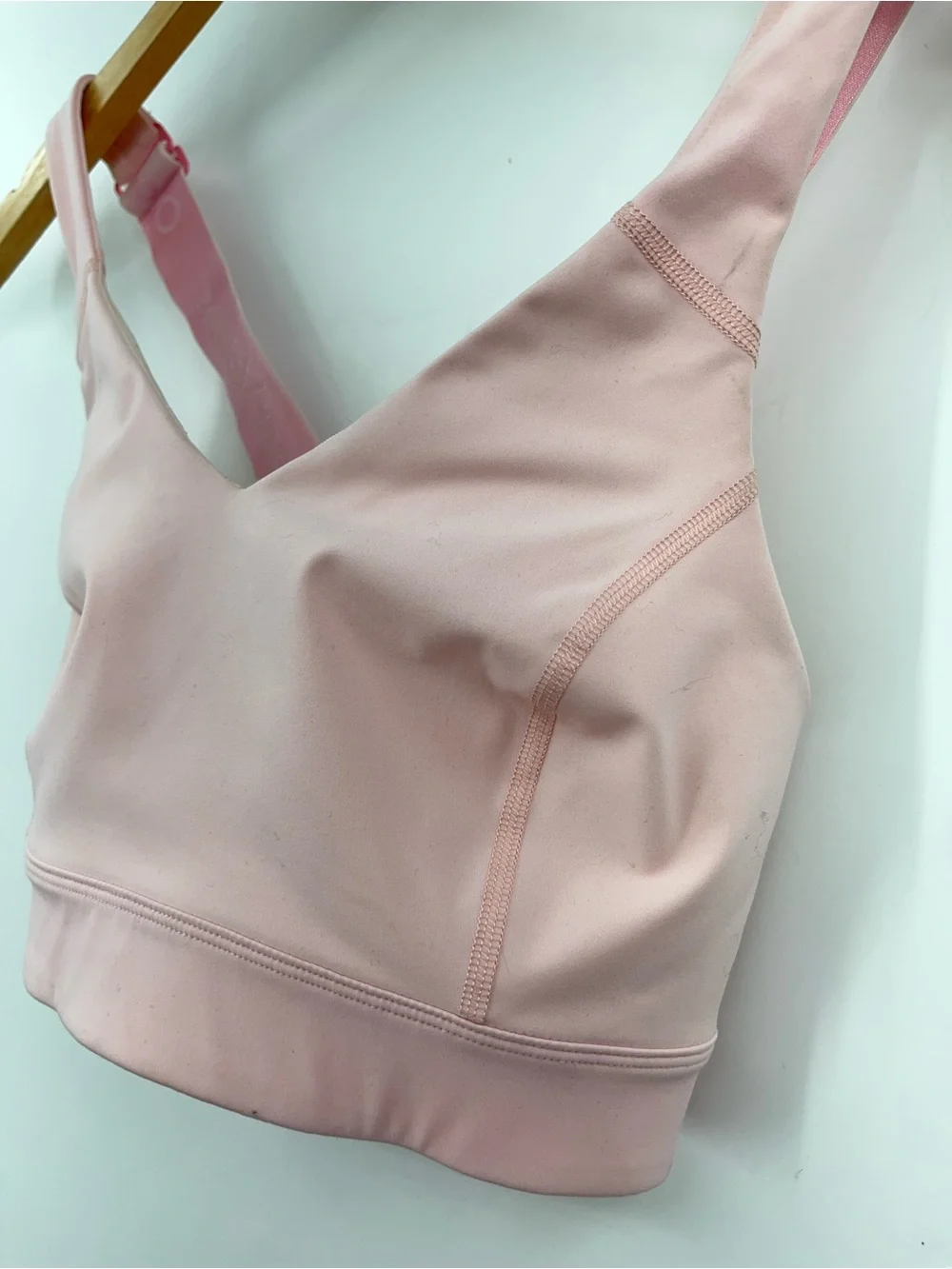 Outdoor Voices Circuit Bra in Cosmos 0718 S/M D cup light pink logo adjustable